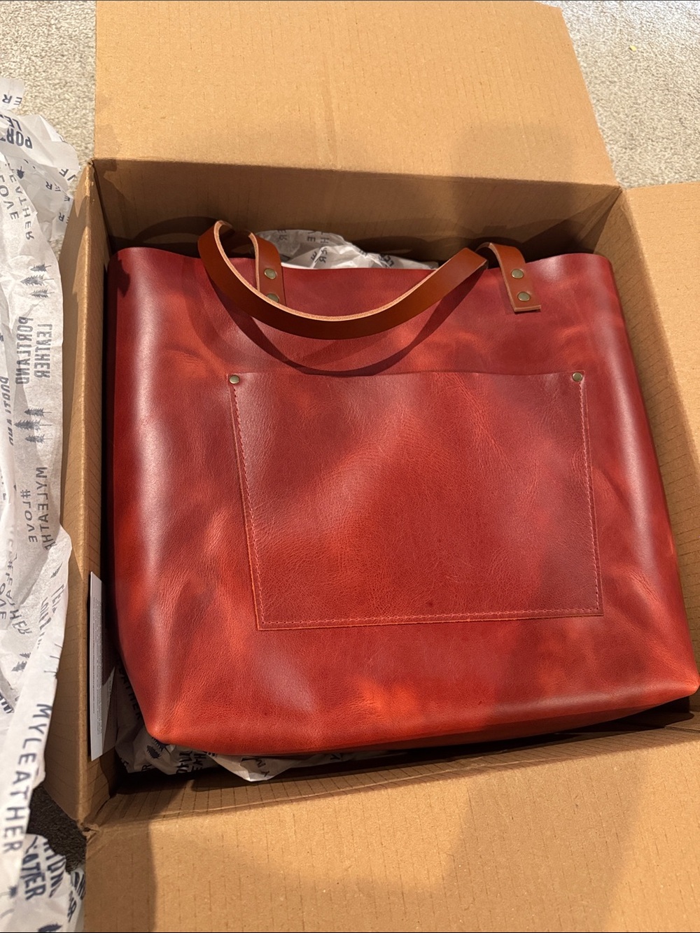 NWT Portland Leather Oversized Tote Rosso